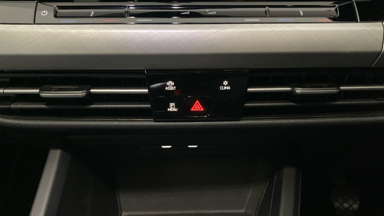 Volkswagen Golf 1.5 TSI Life 5dr Petrol Hatchback